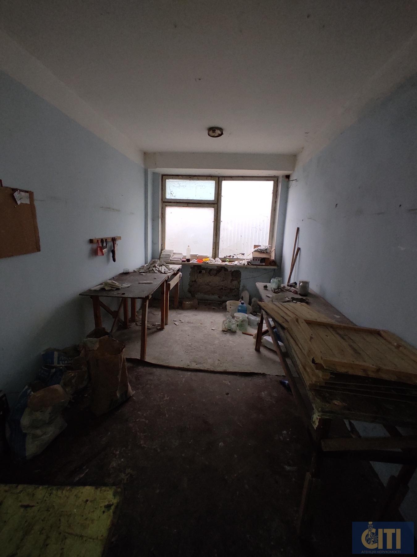 Административное здание ул. Параджанова, 1000 кв.м. Адміністративна будівля вул. Параджанова, 1000 кв.м.