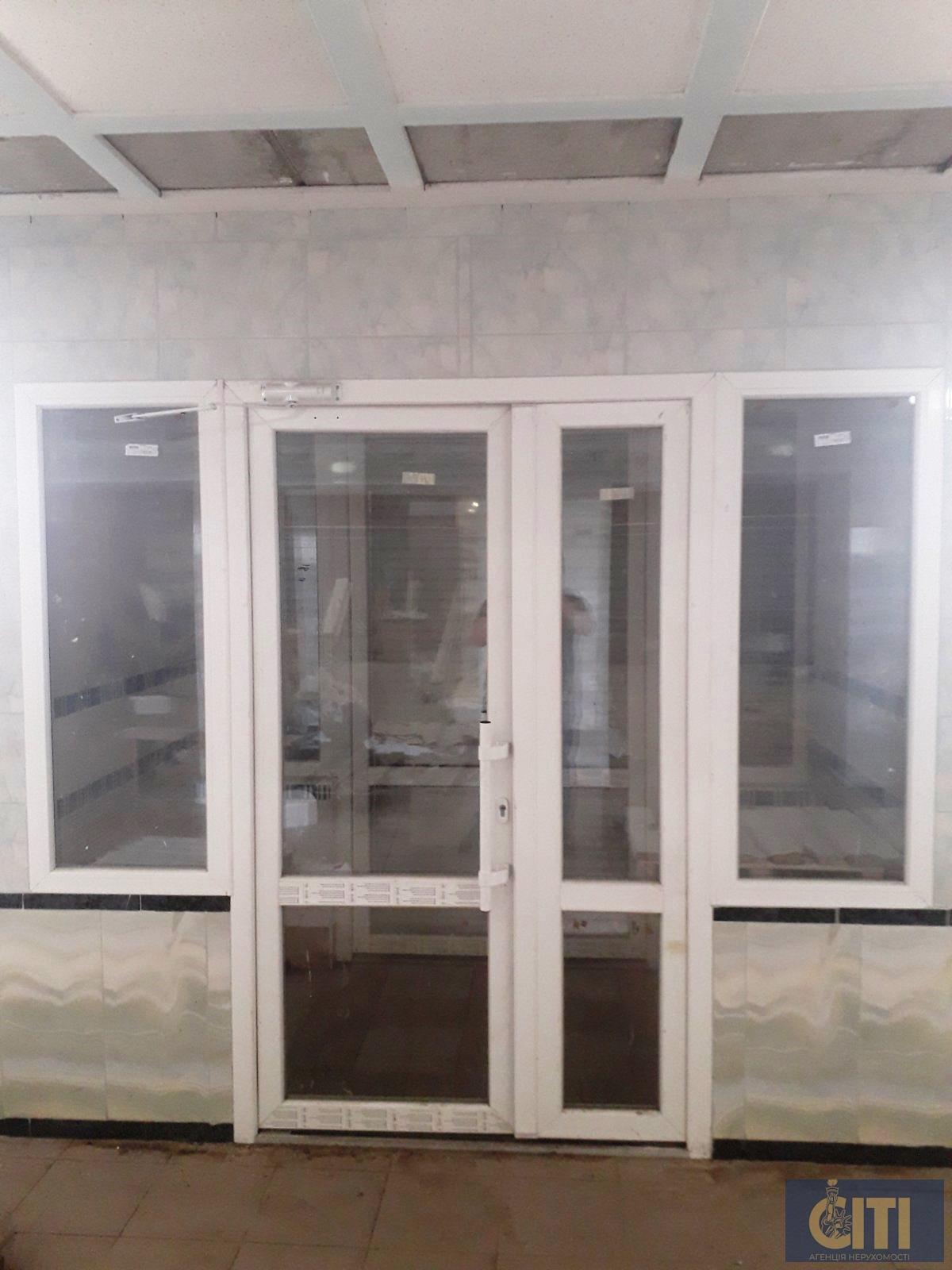 Аренда торгового помещения на Малеванке, 250 м2 Оренда торгового приміщення на Мальованці, 250 м2