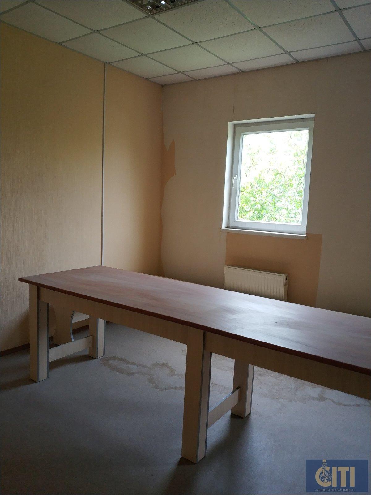 Камнеобрабатывающее предприятие (обработка гранита), 2 040 м2 Каменеобробне підприємство (обробка граніту), 2 040 м2