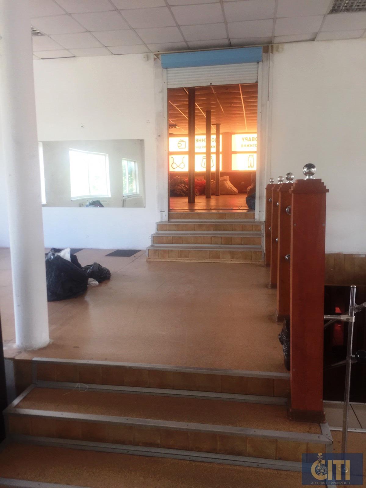 Магазин в центре, 430 кв.м Магазин у центрі, 430 кв.м