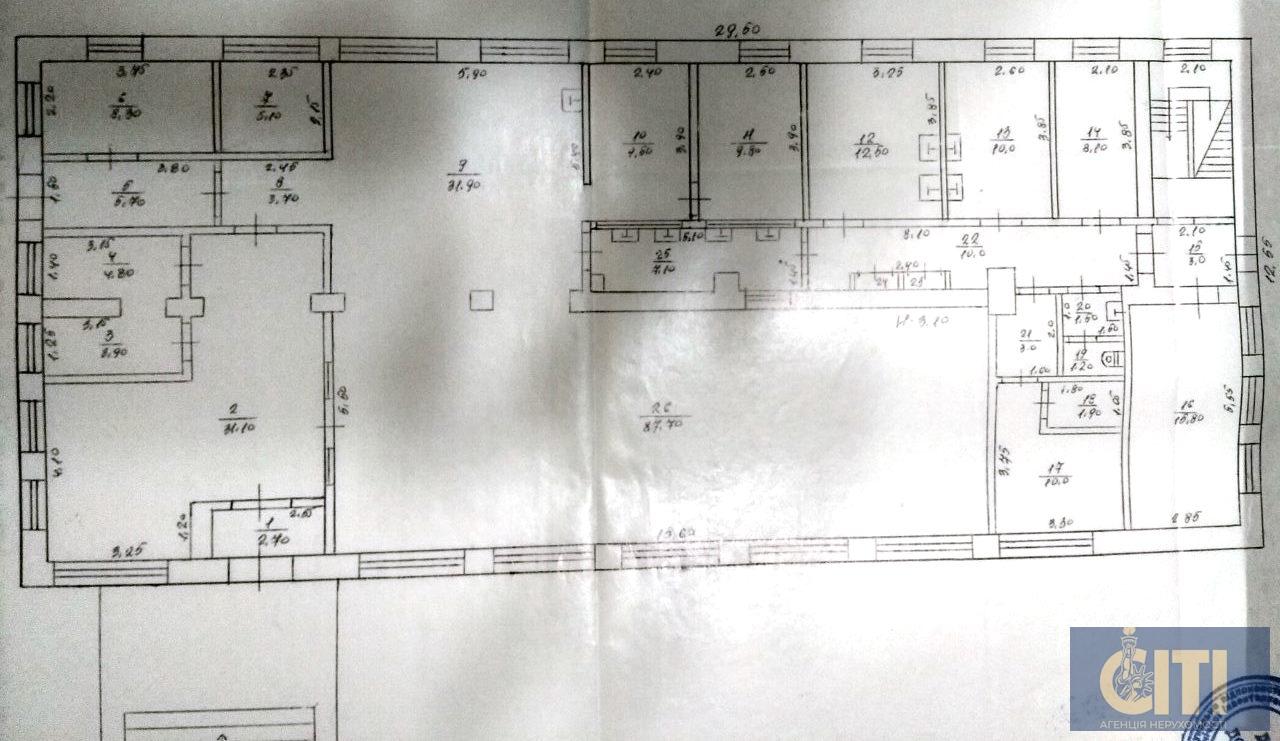 Отдельностоящее здание с.Соколов, 800 м2 Окремо розташована будівля с.Соколів, 800 м2