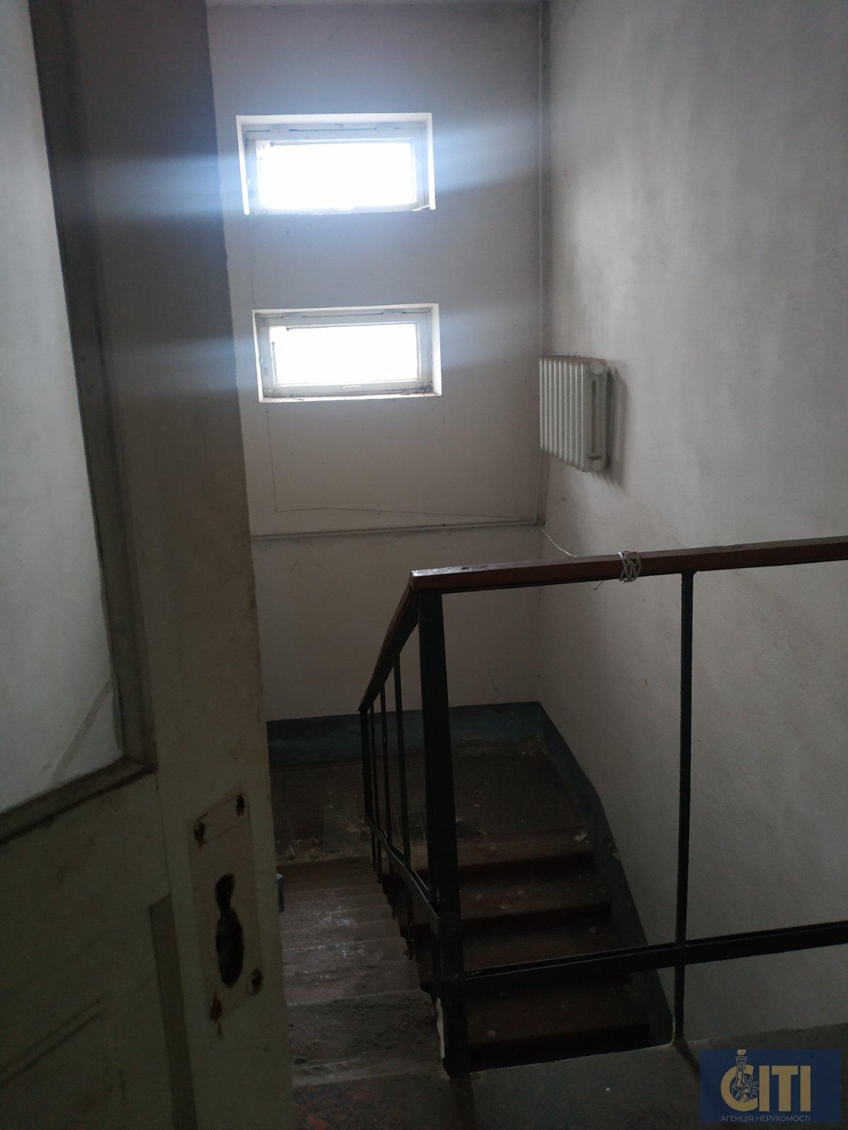 Отдельностоящее здание в Андрушевском районе, 457 м2 Окремо розташована будівля в Андрушівському районі, 457 м2