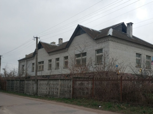 Freestanding building in Andrushevsky district, 457 m2