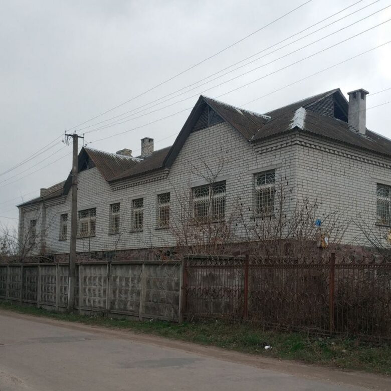 Окремо розташована будівля в Андрушівському районі, 457 м2