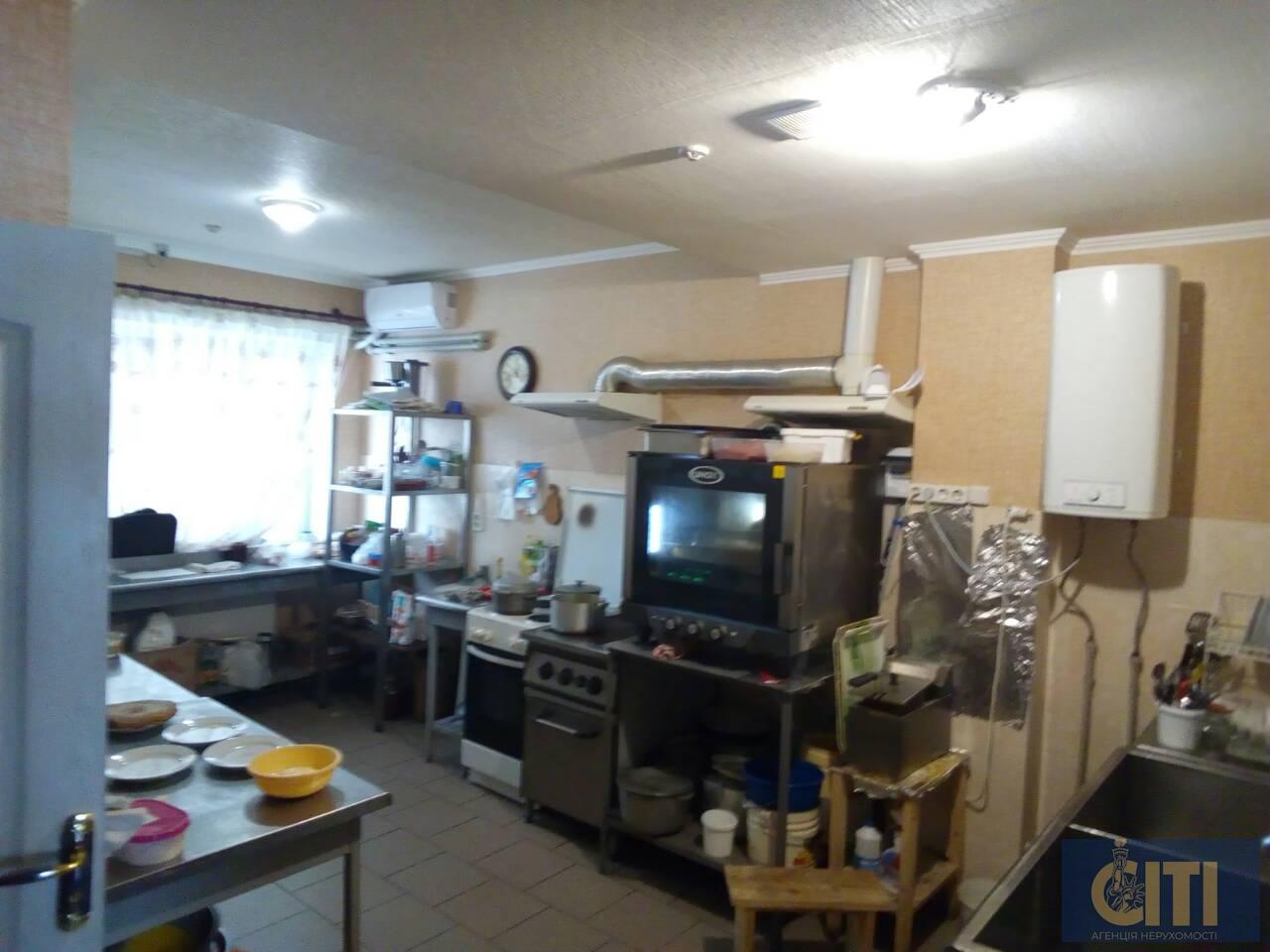 Отельно-ресторанный комплекс, 2000 м2 Готельно-ресторанний комплекс, 2000 м2