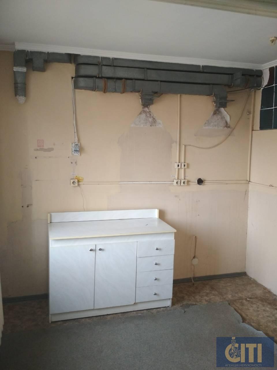 Помещение по пр. Мира, 90 кв.м. Приміщення по пр. Миру, 90 кв.м.