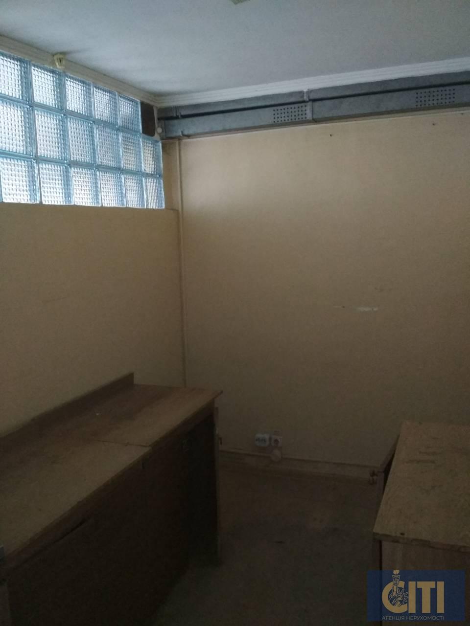 Помещение по пр. Мира, 90 кв.м. Приміщення по пр. Миру, 90 кв.м.