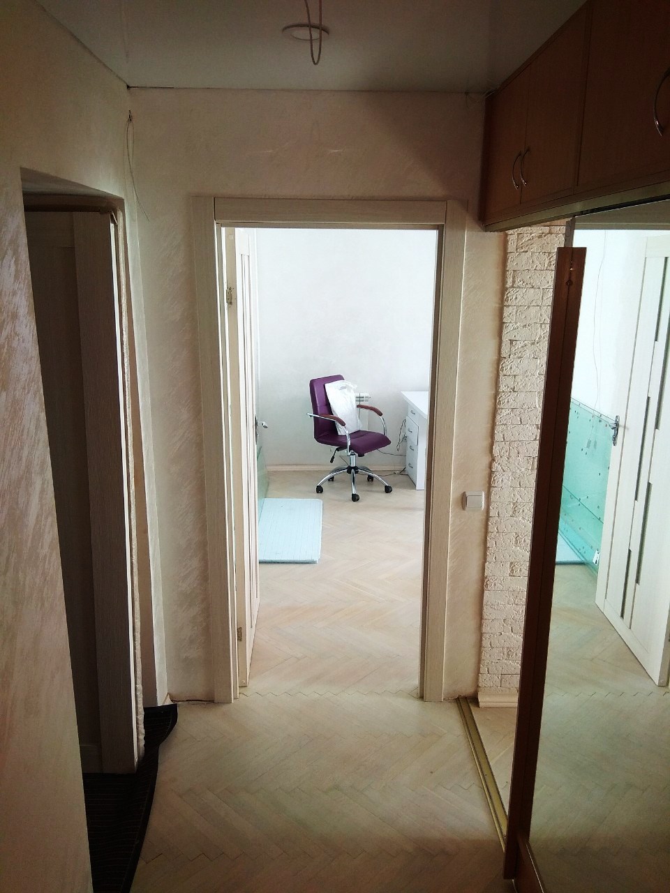 Помещение салона-магазина в центре, 65м2