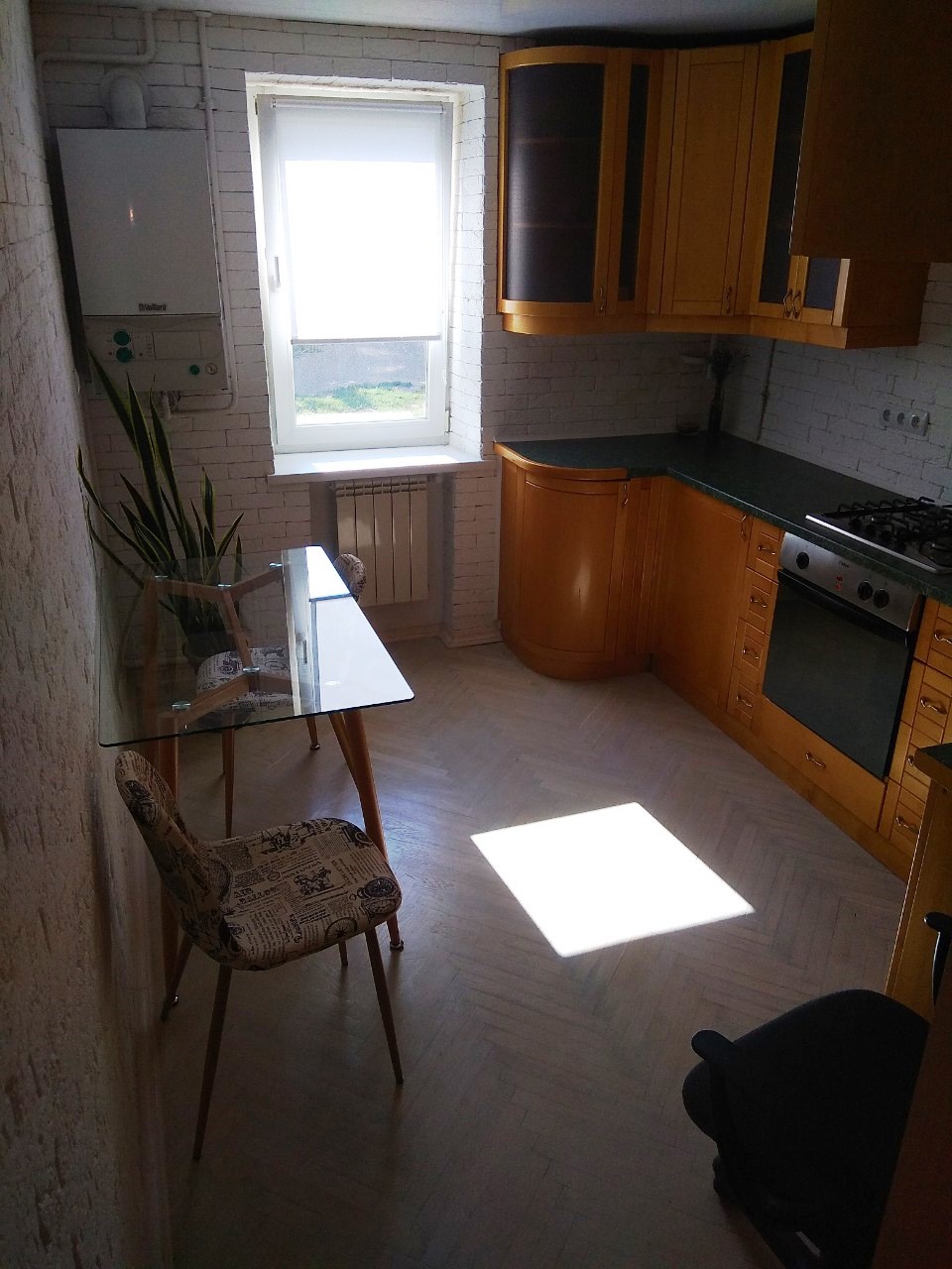 Помещение салона-магазина в центре, 65м2