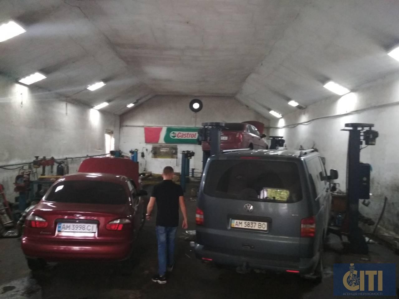 Помещение СТО в Житомире Приміщення СТО в Житомирі