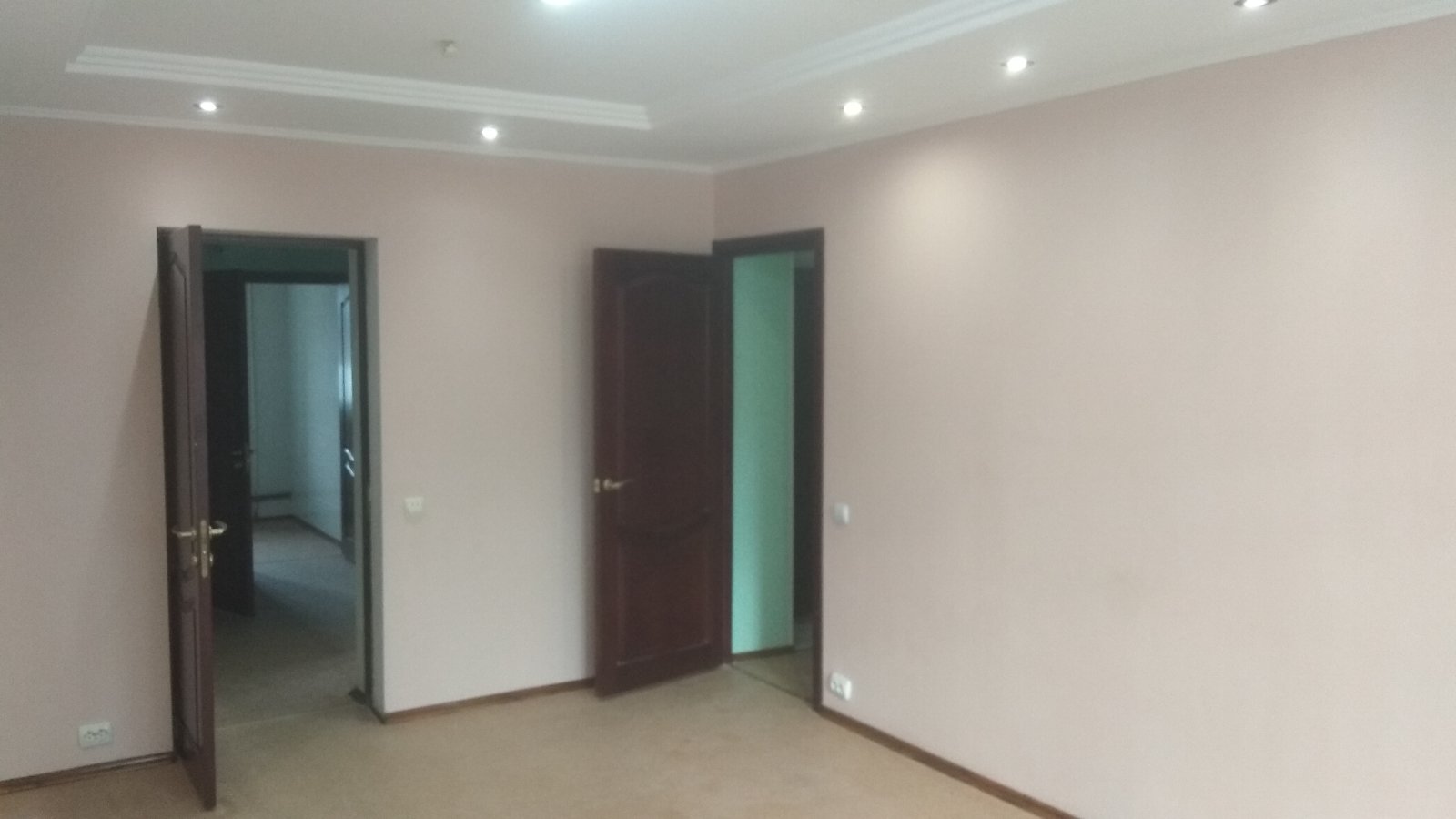 Premises in the center, Pokrovskaya / Grushevskogo, 65 sq.m.