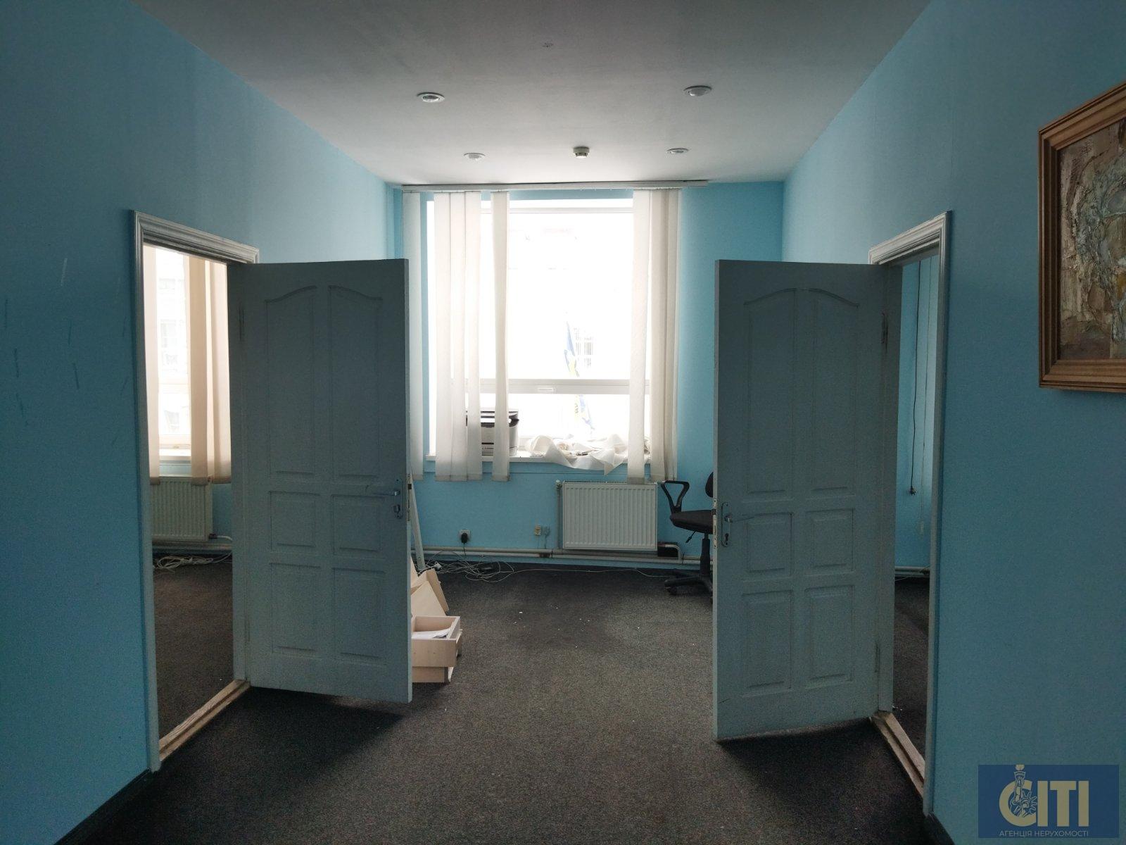 Помещение в самом центре Житомира, 600 м2 Приміщення в самому центрі Житомира, 600 м2