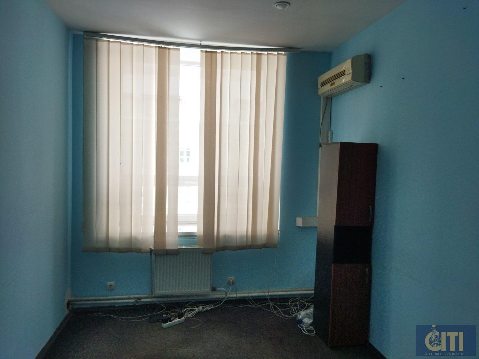 Помещение в самом центре Житомира, 600 м2 Приміщення в самому центрі Житомира, 600 м2