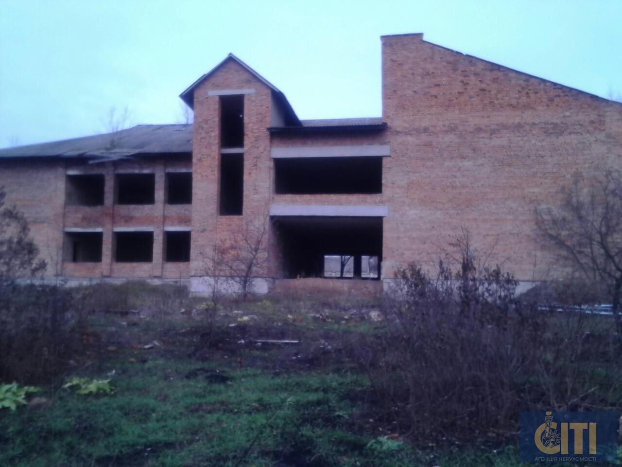 Здание отеля, 12 км от Житомира, 1200 м2 Будівля готелю, 12 км від Житомира, 1200 м2