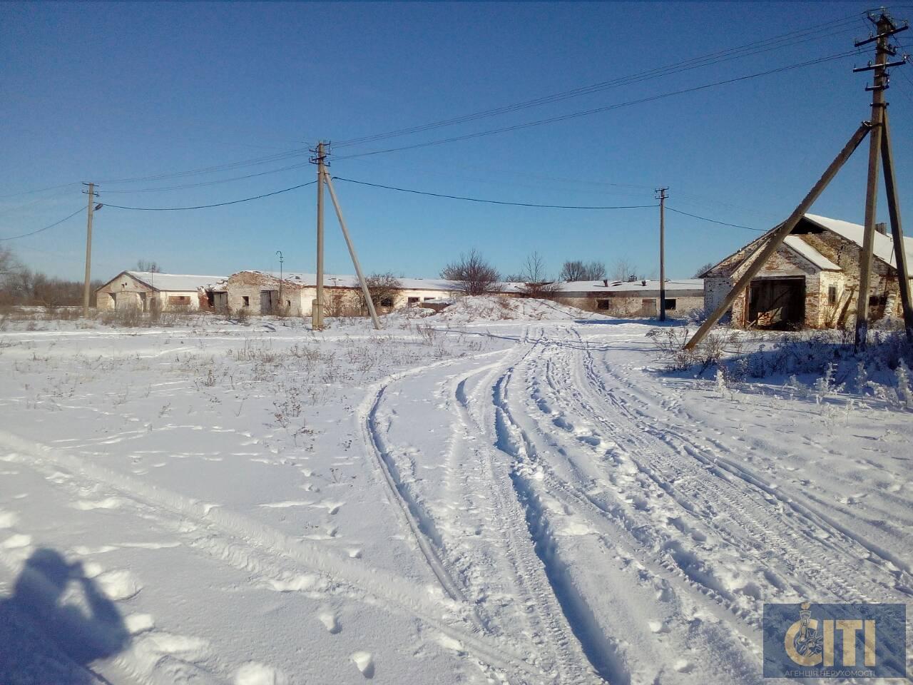 Тваринницький майновий комплекс у Житомирській області, 8га
