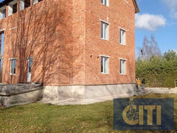 Будинок під готель у Денішах, 600 м2