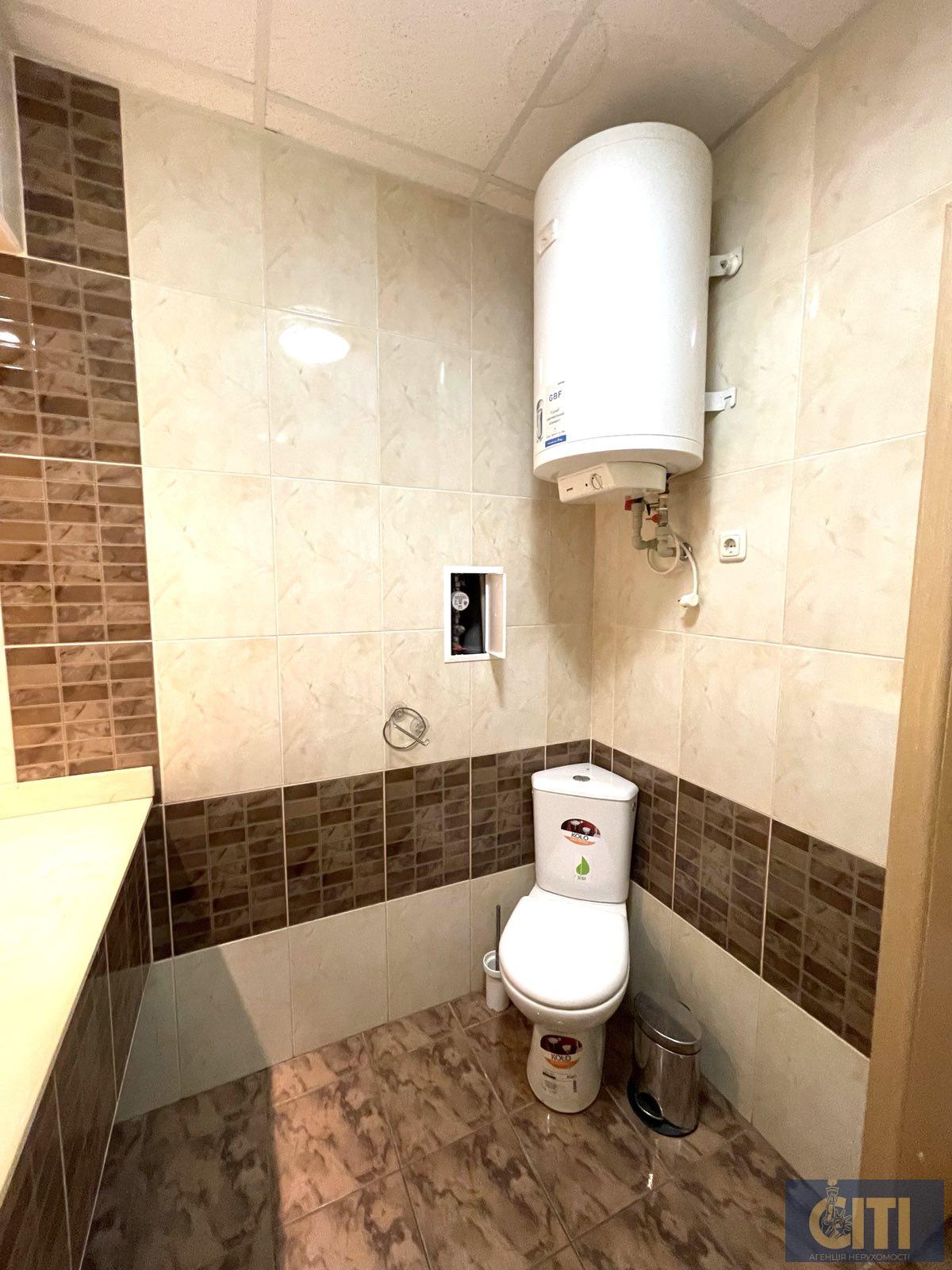 Помещение фасадное 200 кВ.м. Приміщення фасадне 200 кВ.м.