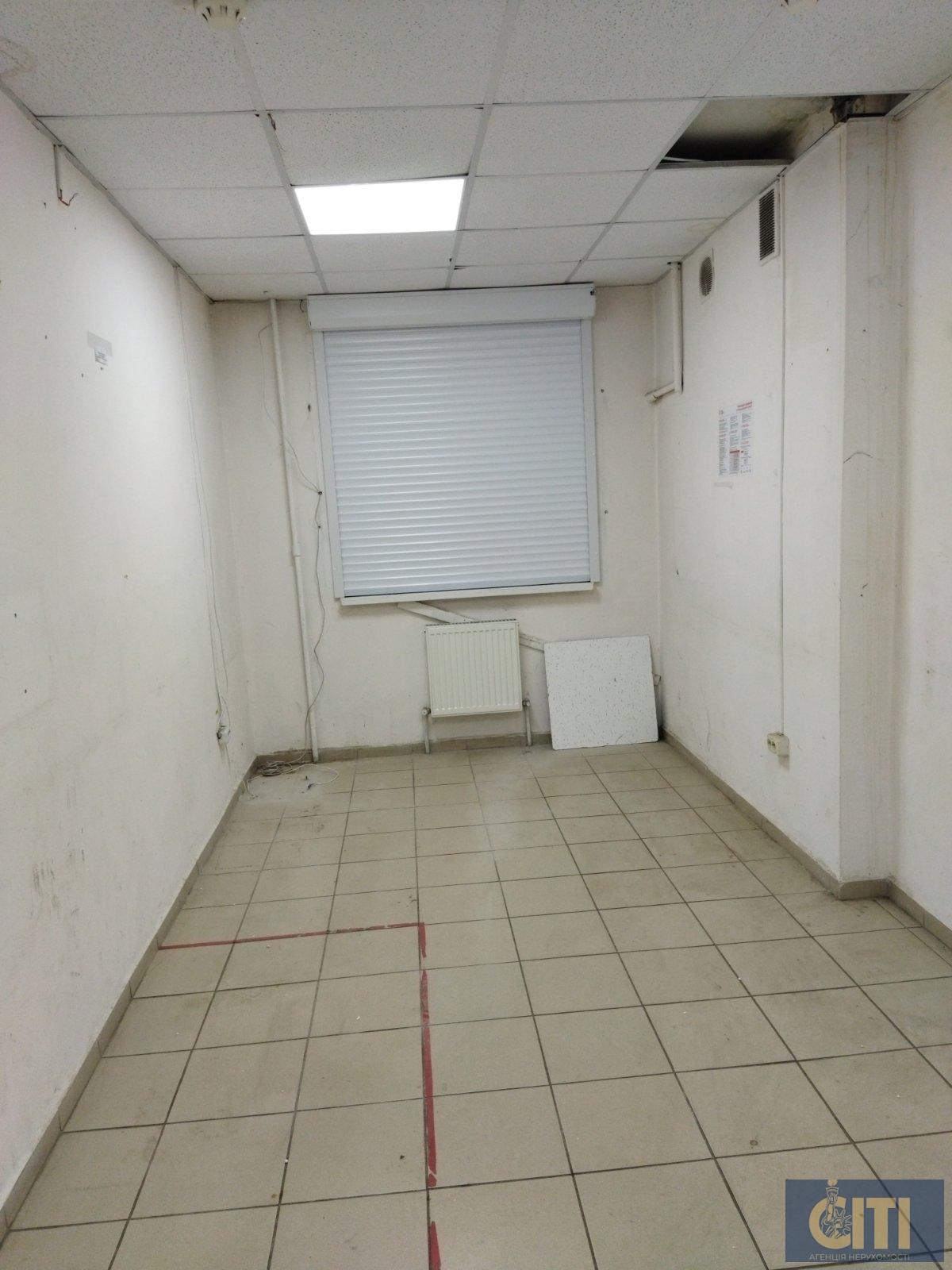 Помещение в центре, район ЦУМа, 100 м2 Приміщення в центрі, район ЦУМу, 100 м2