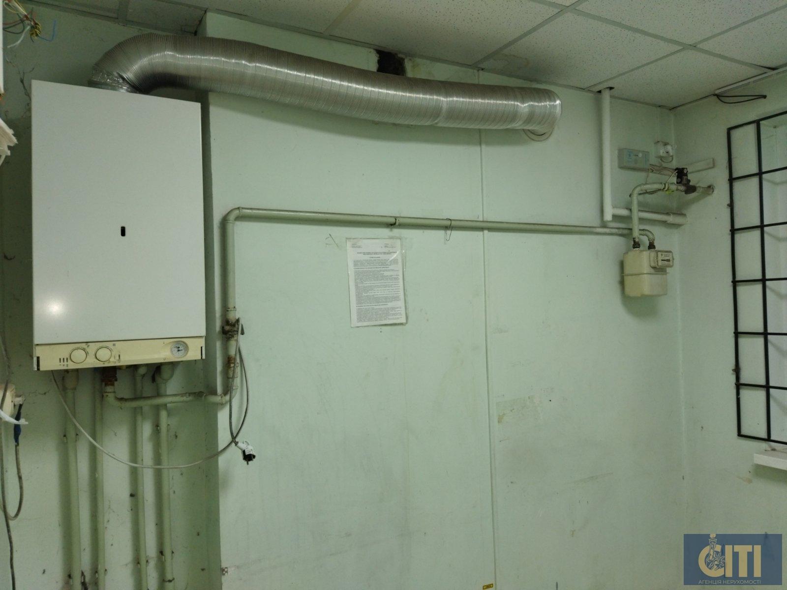 Помещение в центре, район ЦУМа, 100 м2 Приміщення в центрі, район ЦУМу, 100 м2