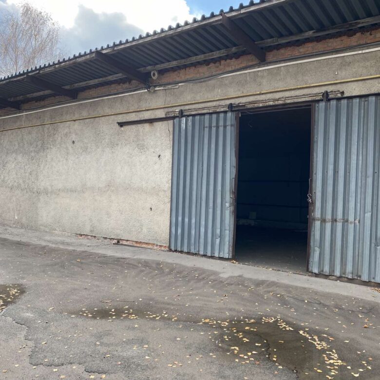 Склад по вул.Баранова, 240 м2