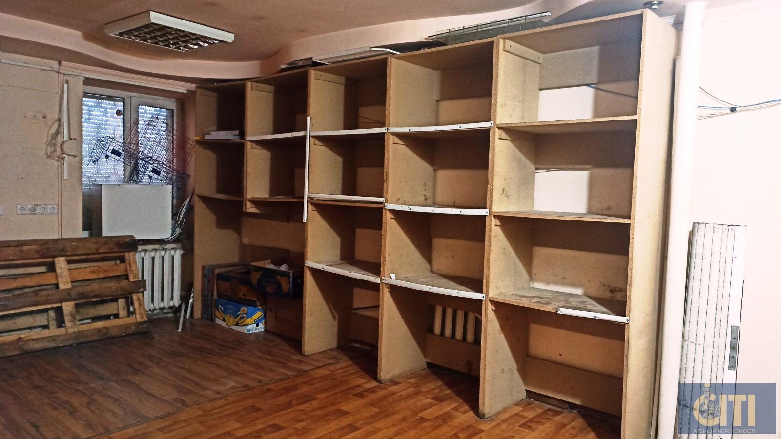 ndruvdtdrtundrtubrtudrt Приміщення магазину в центрі, 87 кв.м.