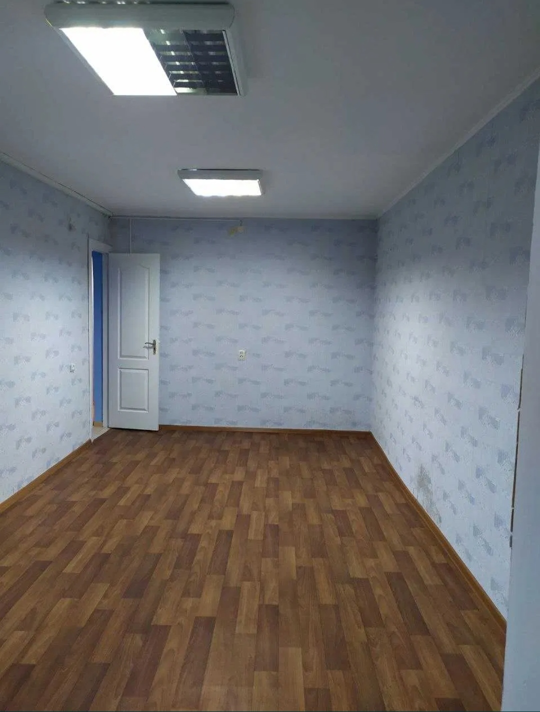 Квартира під офісне приміщення, 29 кв.м.