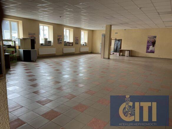 Оренда магазину в центрі Коростишева, 250 кв.м.