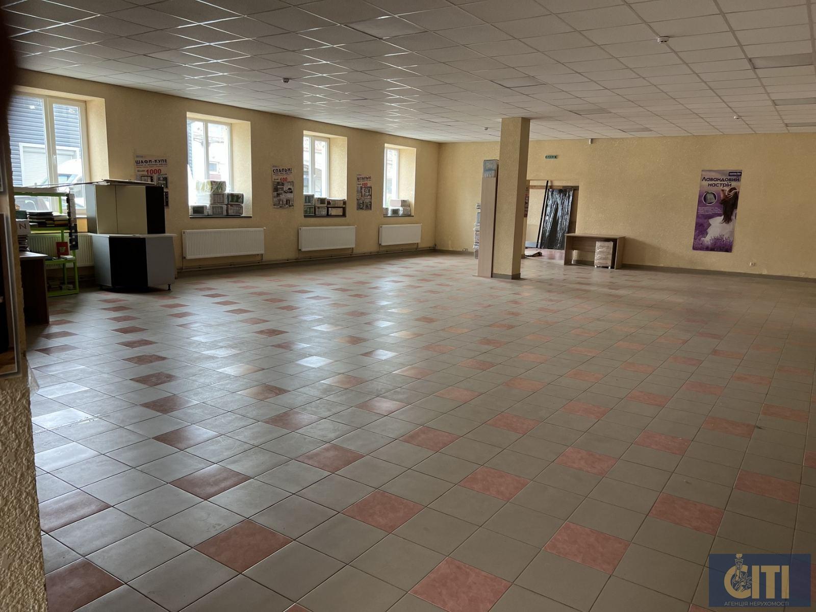 Аренда магазина в центре Коростышева, 250 кв.м. Оренда магазину в центрі Коростишева, 250 кв.м.