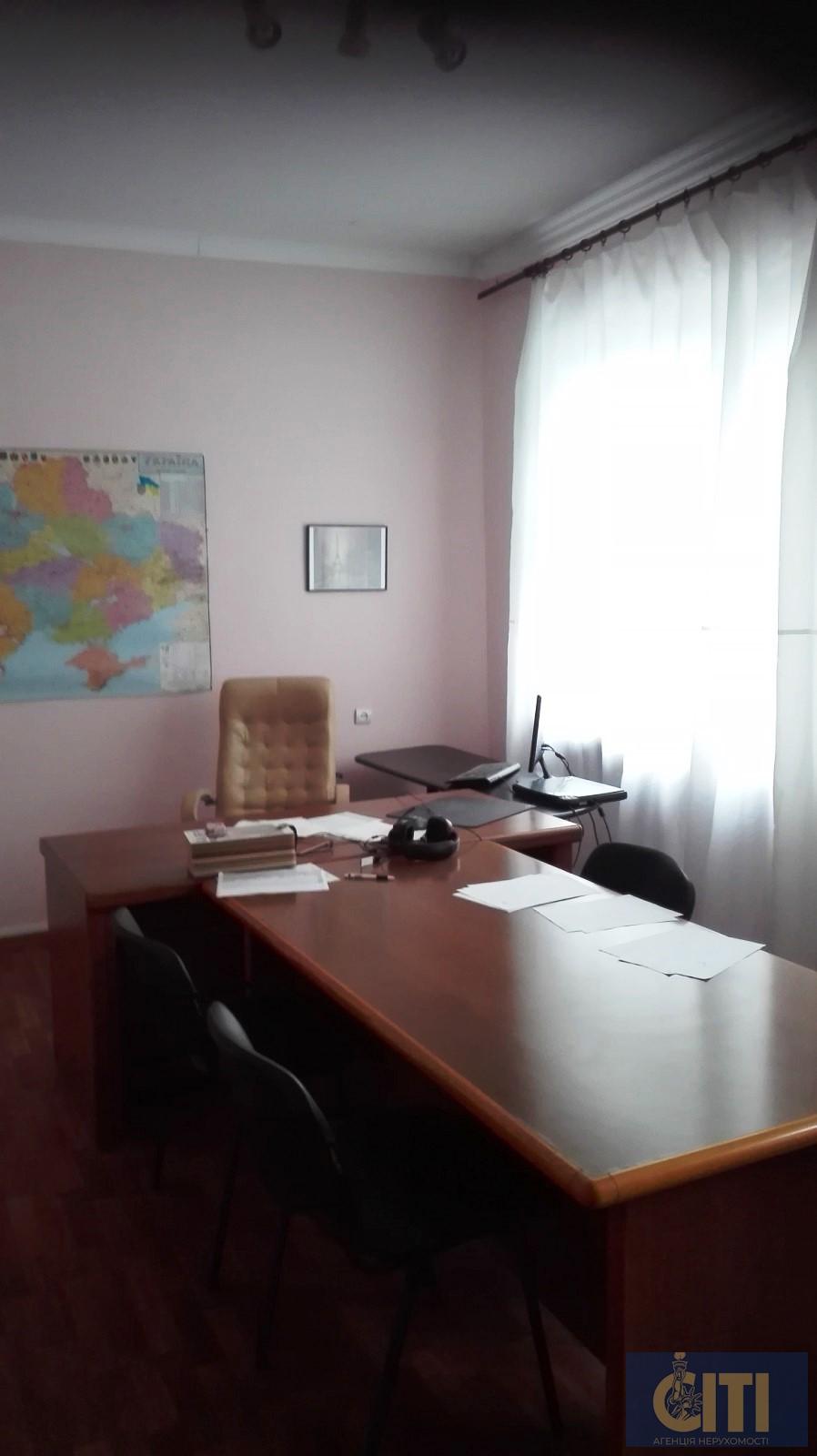 b8rdydgfd Цілісний комплекс у промисловій зоні Житомира. вул. Сергія Параджанова