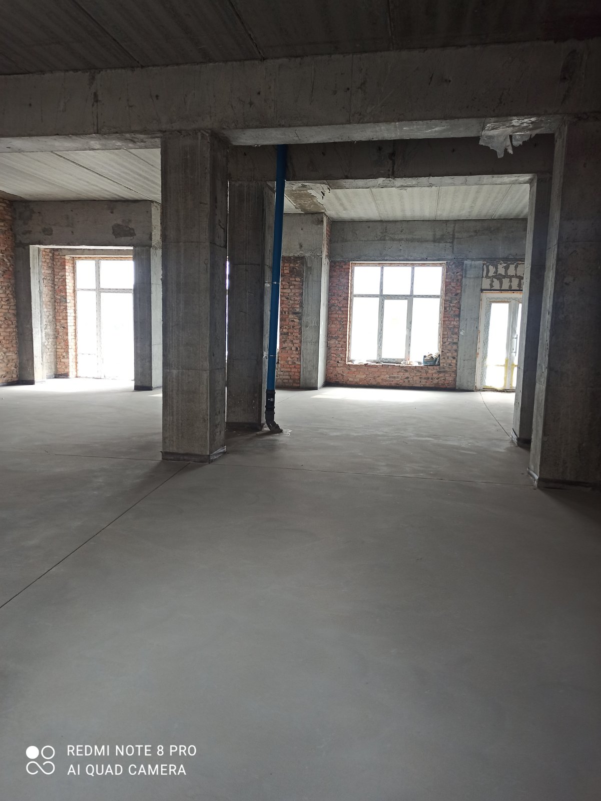 Commercial space in a new building, 165 m2