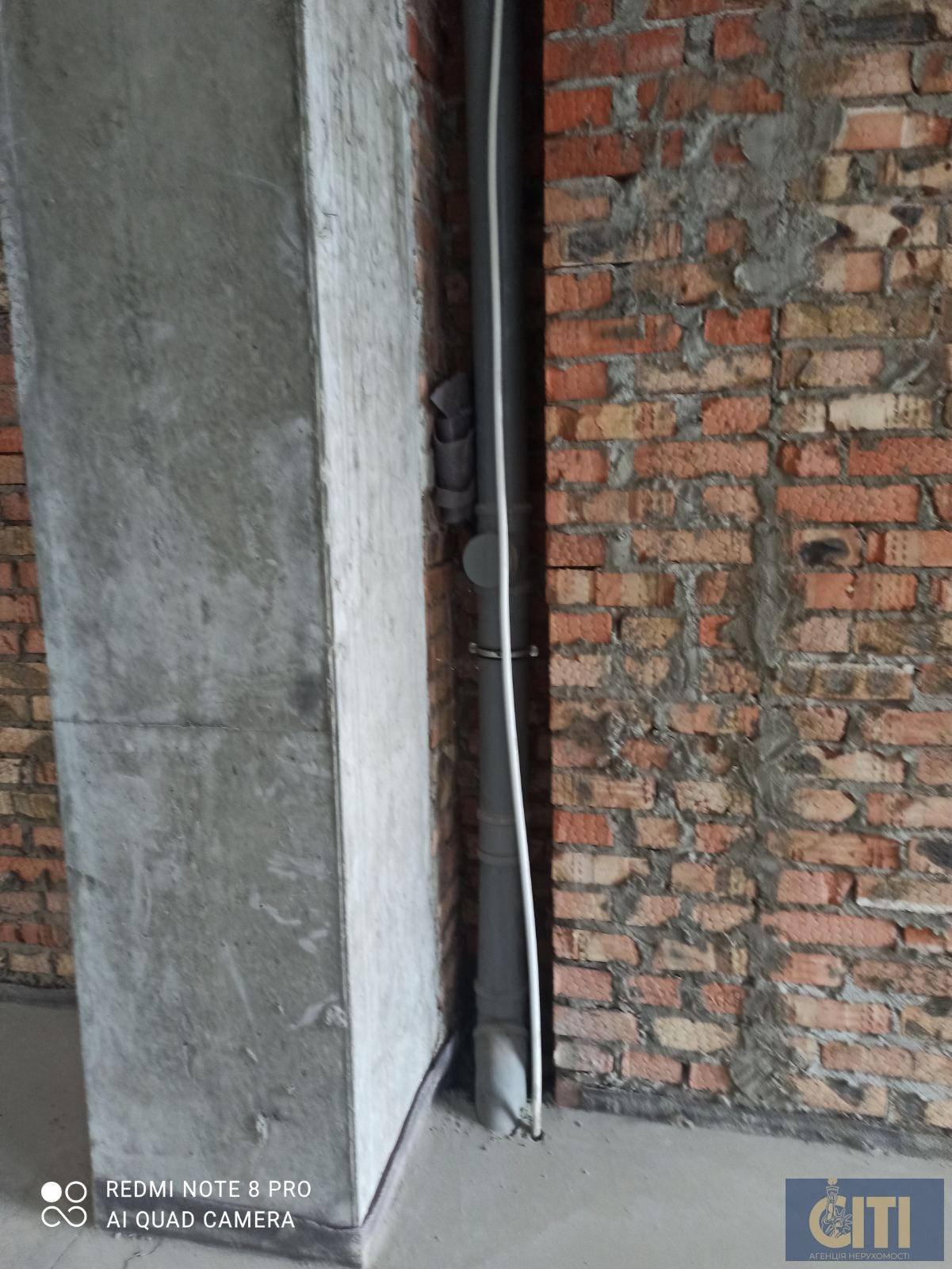 Коммерческое помещение в новострое, 165 м2 Комерційне приміщення в новобудові, 165 м2