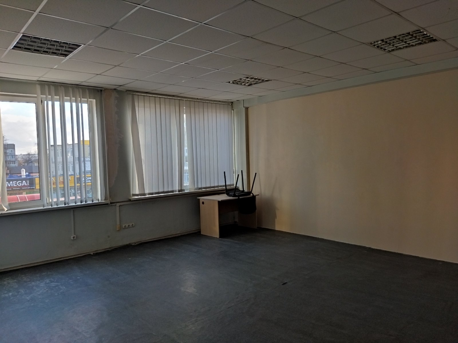 Office space near GLOBAL shopping mall, 184 m2