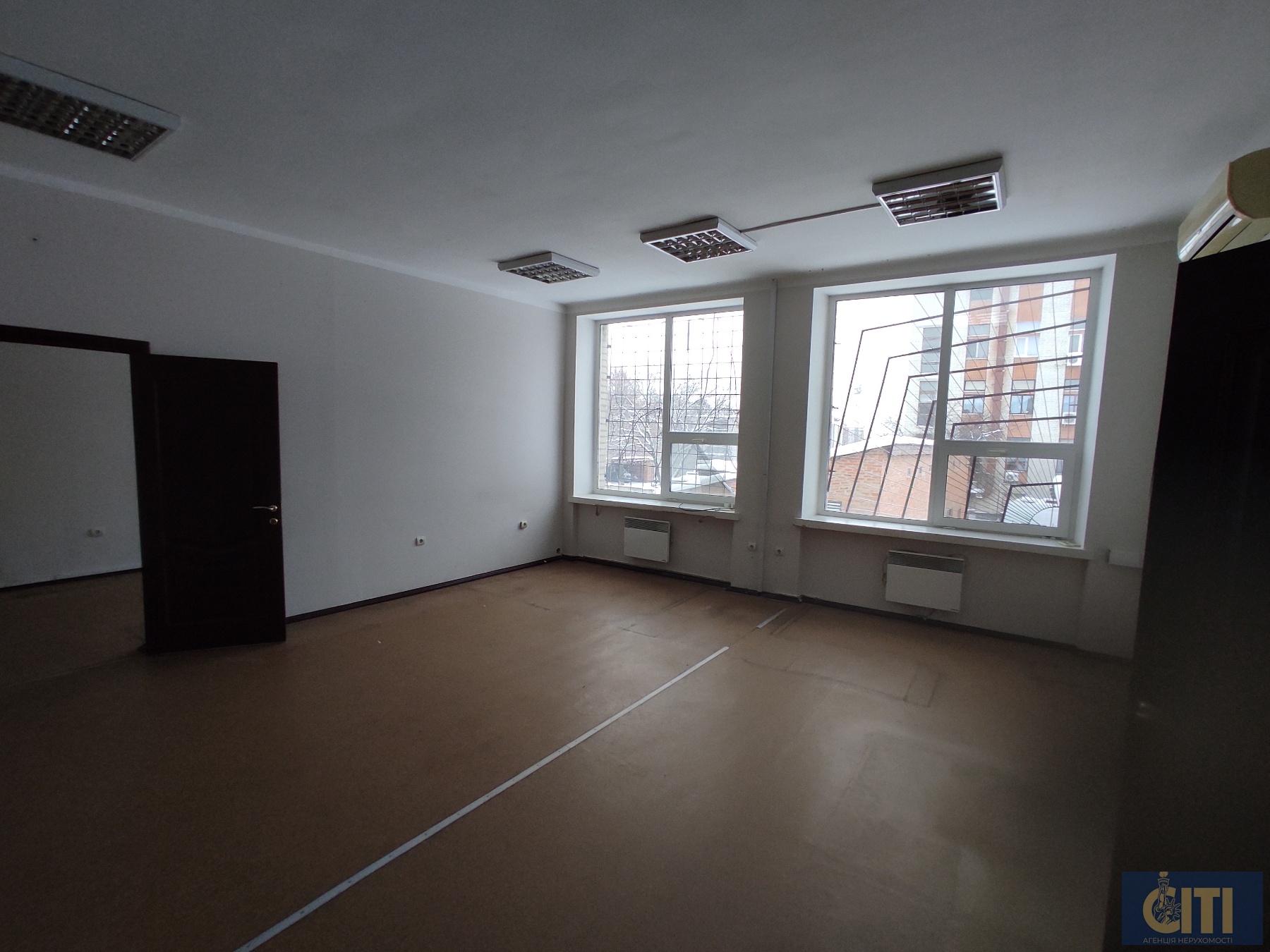 _viber_2022-12-07_15-12-23-720 Офісне приміщення в центрі, 80 кв.м.