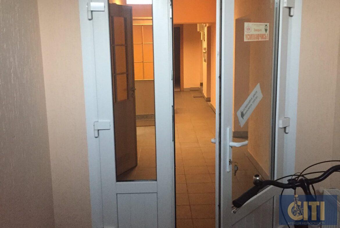 Оренда офісу в центрі міста, 150 м²