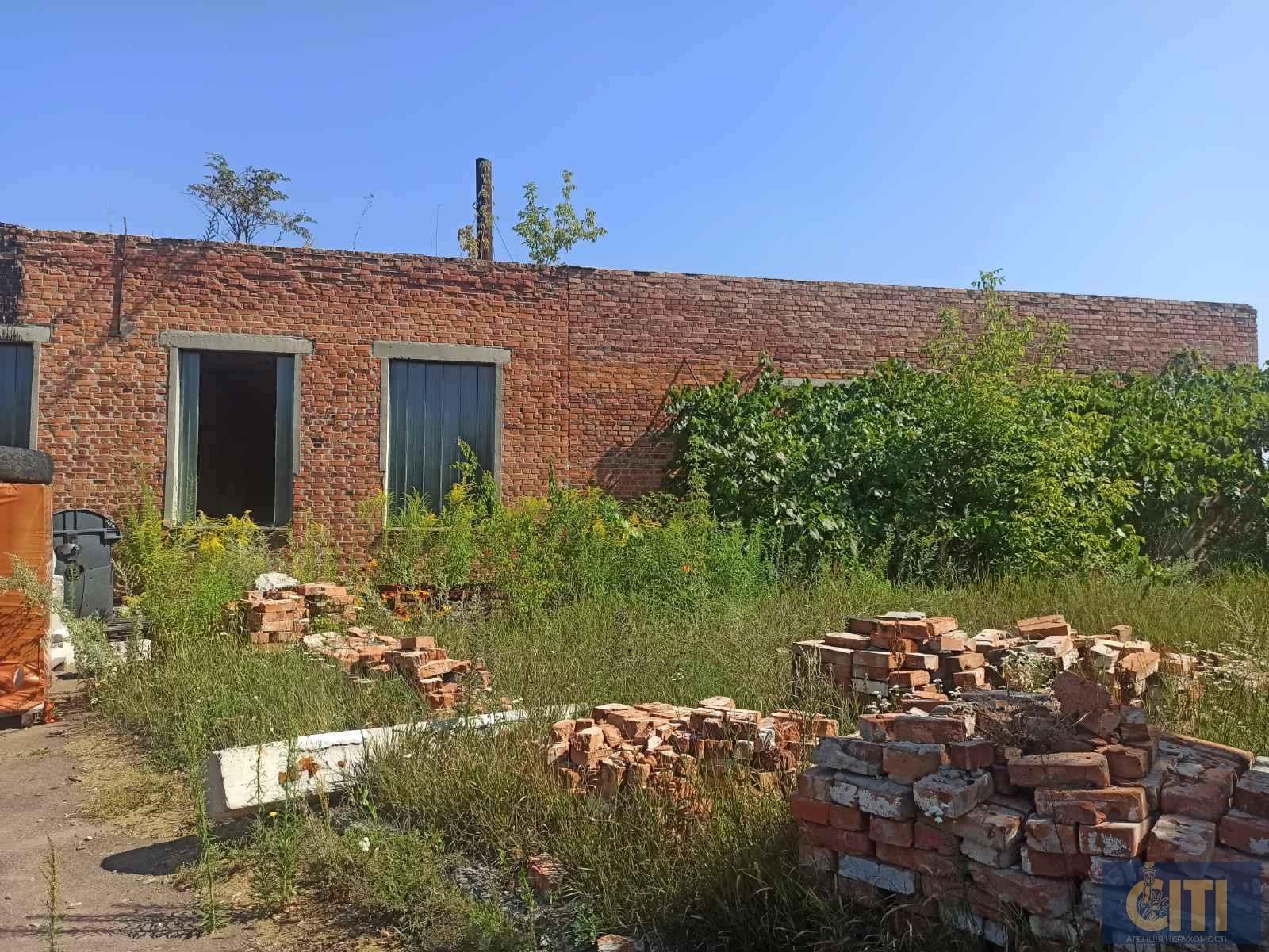 8765456765456754 Майновий комплекс у промисловому районі м. Житомира, загальна площа 2100 кв.м.