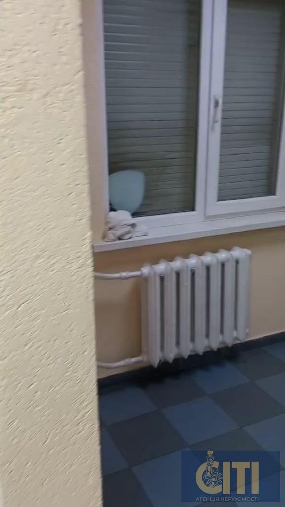 frame_0015 Магазин по вул.Хлібна (Житній ринок), 60 кв.м.