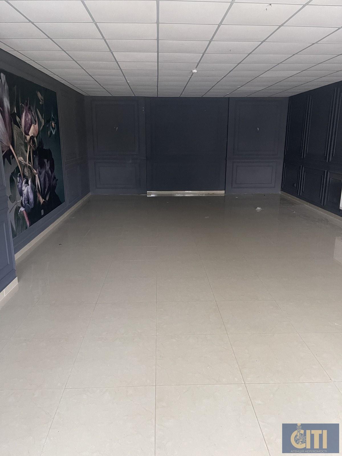 Помещение в самом центре по ул.Киевской, 180 м2 Приміщення в самому центрі по вул.Київській, 180 м2