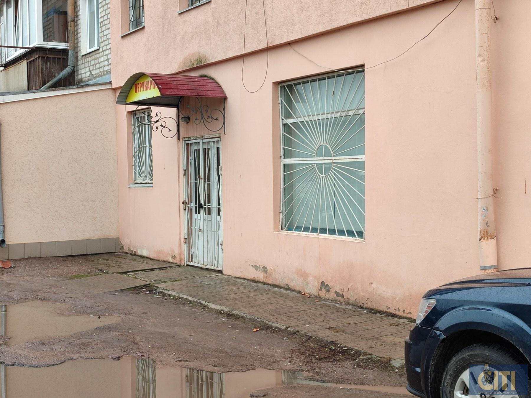 Помещение в центре по ул.Ольжича, 26 м2 Приміщення в центрі по вул.Ольжича, 26 м2