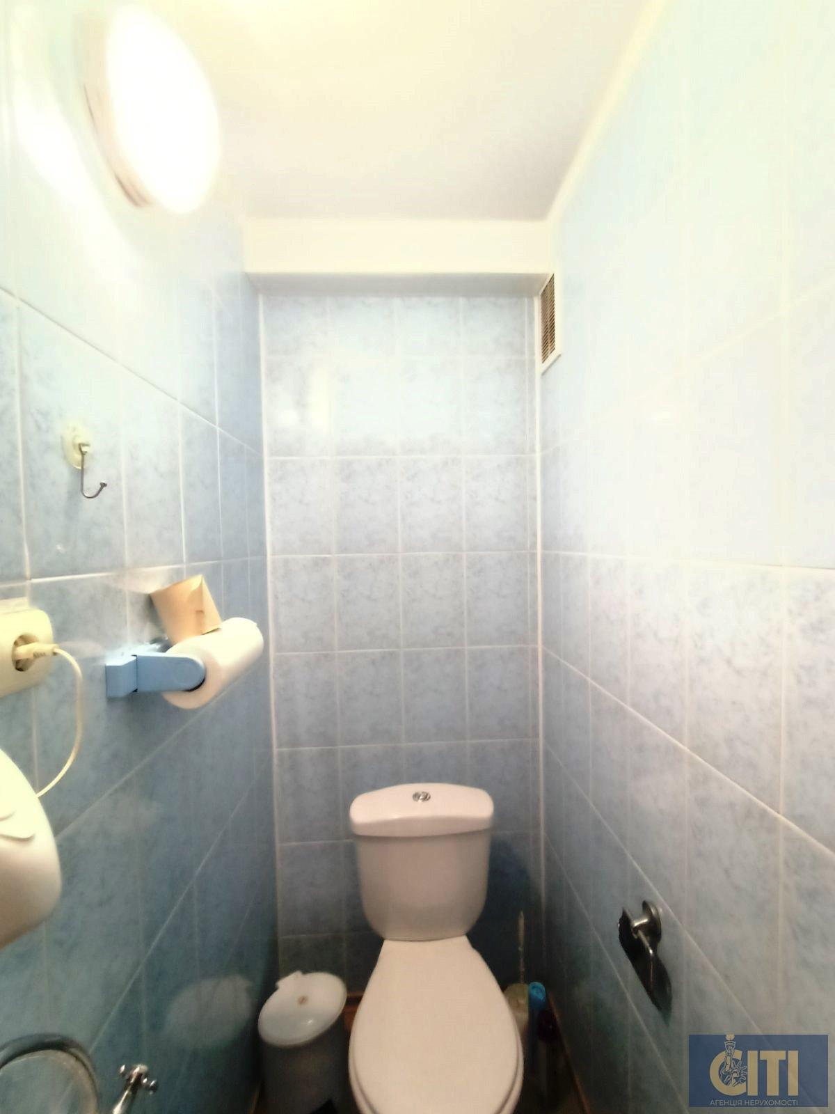 Сдам в аренду салон красоты в центральной части города по ул. Восточная, 120 м² Здам в оренду салон краси в центральній частині міста по вул. Східна, 120 м²