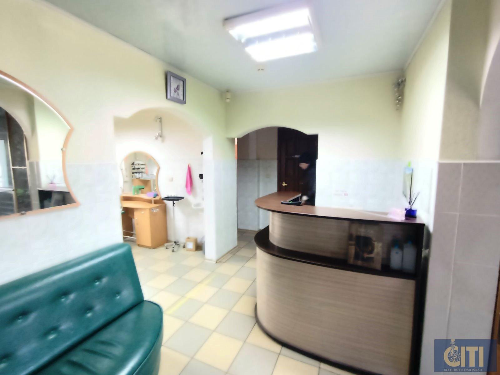 Сдам в аренду салон красоты в центральной части города по ул. Восточная, 120 м² Здам в оренду салон краси в центральній частині міста по вул. Східна, 120 м²