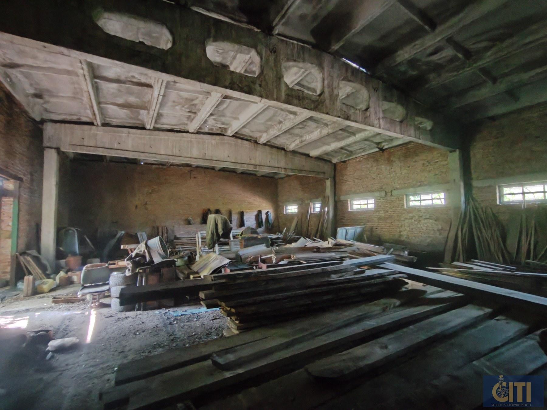 Продажа складских помещений с рампой в Коростене, 425 кв.м. Продаж складських приміщень з рампою в Коростені, 425 кв.м.