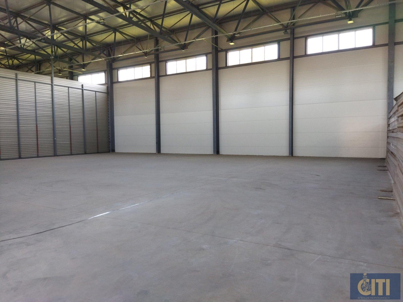 Складское помещение, 1 150 кв.м. Складське приміщення, 1 150 кв.м.