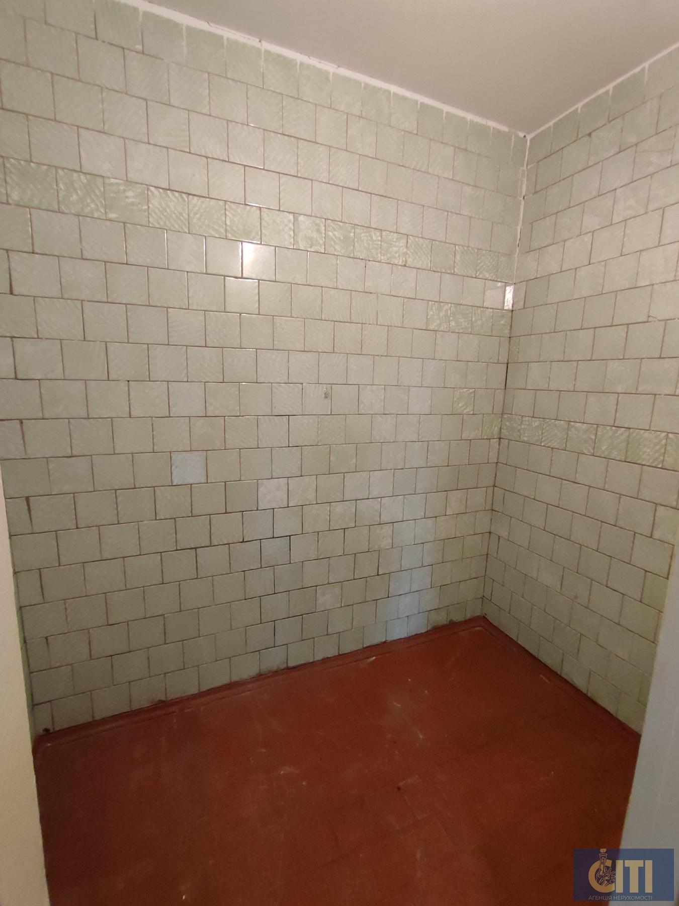 Аренда магазина площадью 88 кв. м в районе Малеванка. Оренда магазину площею 88 кв. м у районі Мальованка.