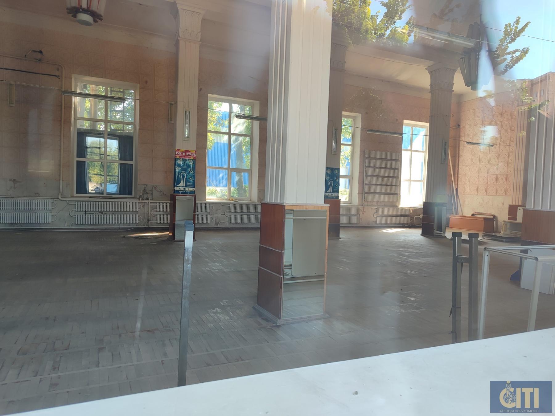 Аренда помещения под спортивный клуб или склад, 400 кв.м Оренда приміщення під спортивний клуб або склад, 400 кв.м