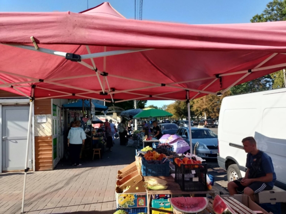 Rent a kiosk on Kroszna, 20 m², frontage