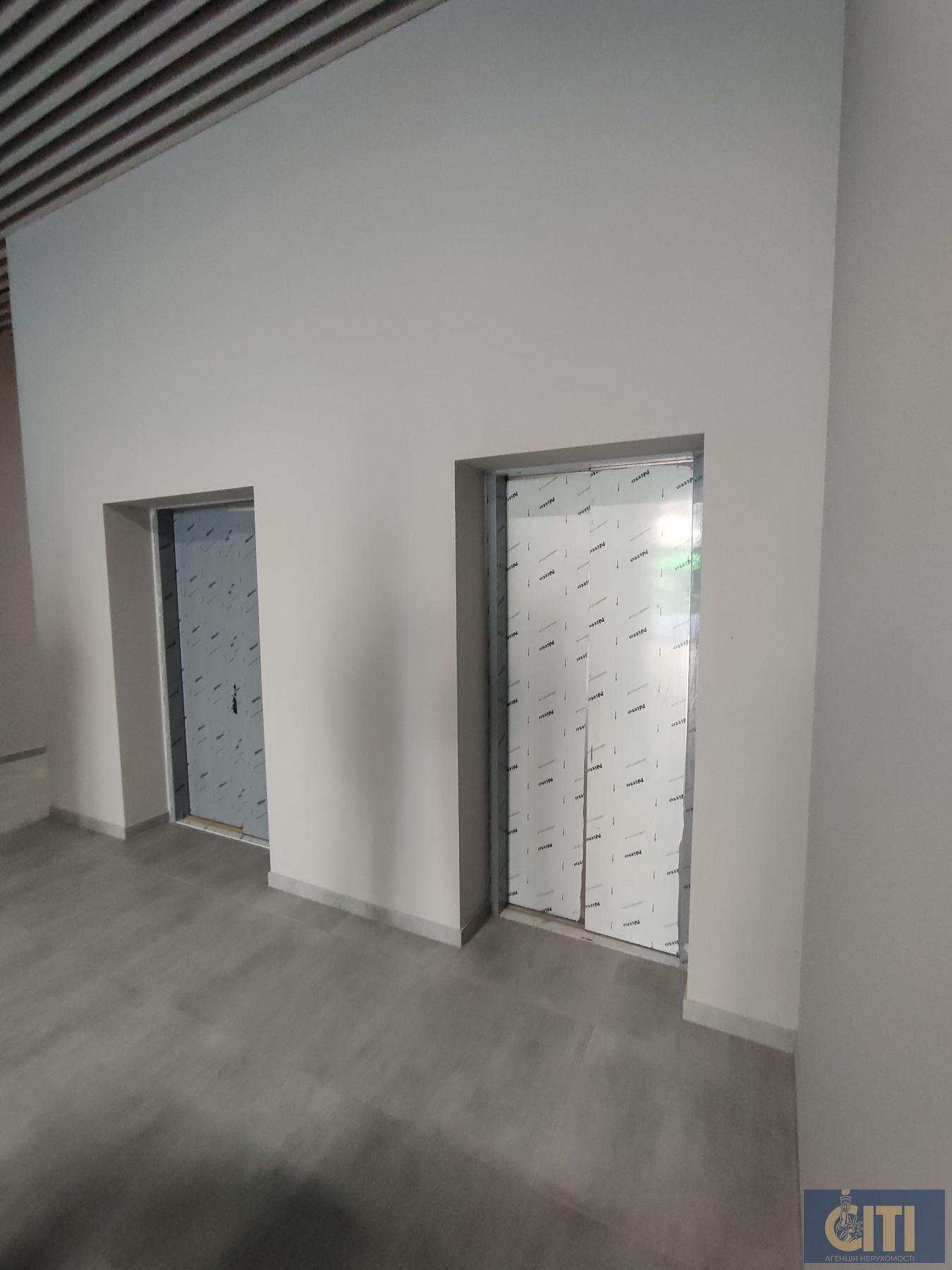 Помещения в новом торгово-офисном центре на Киевской от 100 кв.м. Приміщення в новому торгово-офісному центрі на Київській від 100 кв.м.