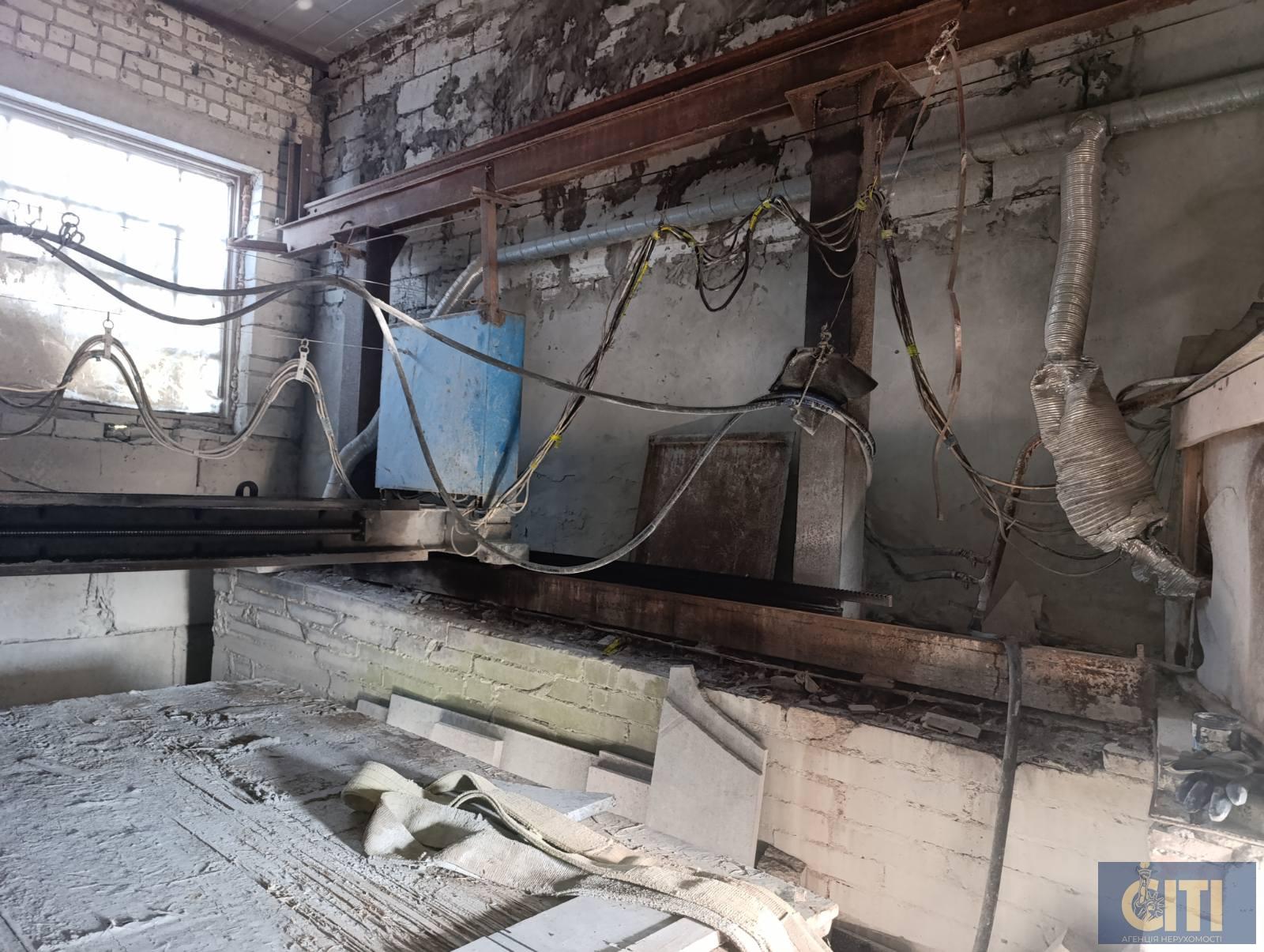 Сдаётся в аренду промышленный комплекс по обработке камня (ГРАНИТНЫЙ ЦЕХ) в Коростышевском районе. Здається в оренду промисловий комплекс з обробки каменю (ГРАНІТНИЙ ЦЕХ) у Коростишівському районі.