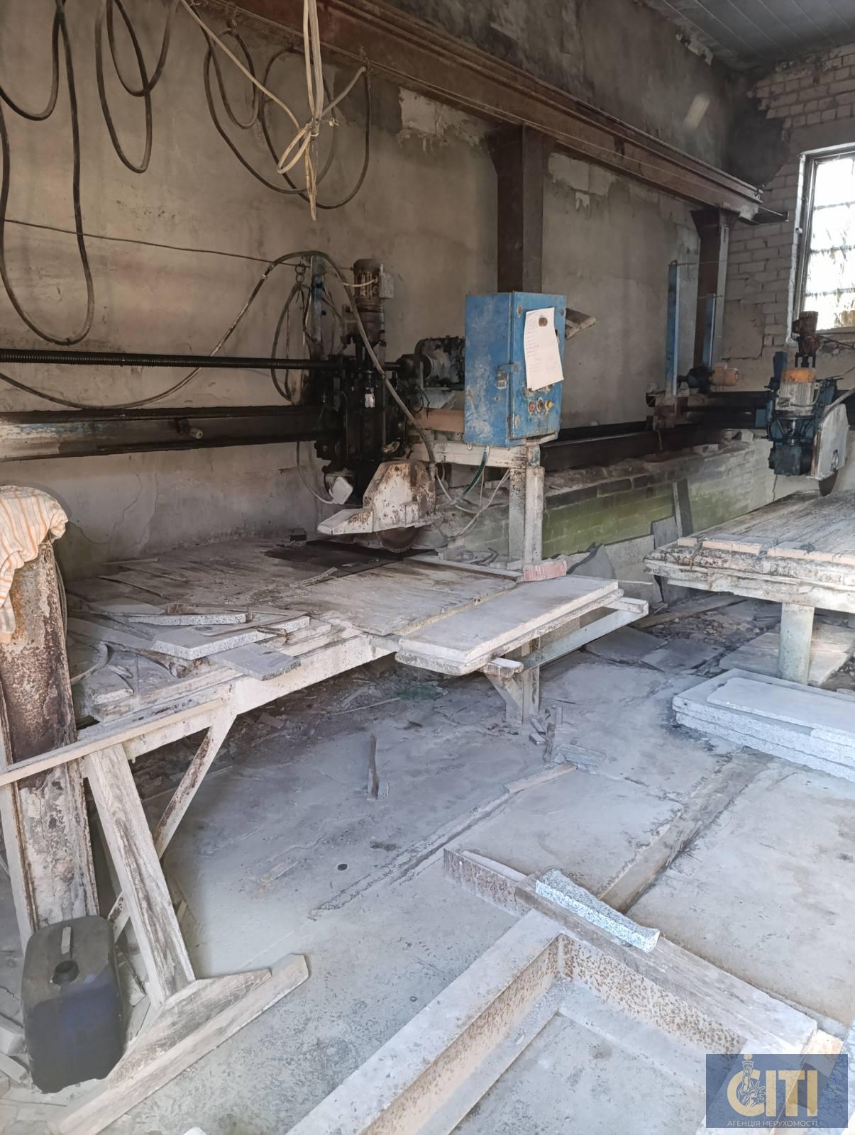 Сдаётся в аренду промышленный комплекс по обработке камня (ГРАНИТНЫЙ ЦЕХ) в Коростышевском районе. Здається в оренду промисловий комплекс з обробки каменю (ГРАНІТНИЙ ЦЕХ) у Коростишівському районі.