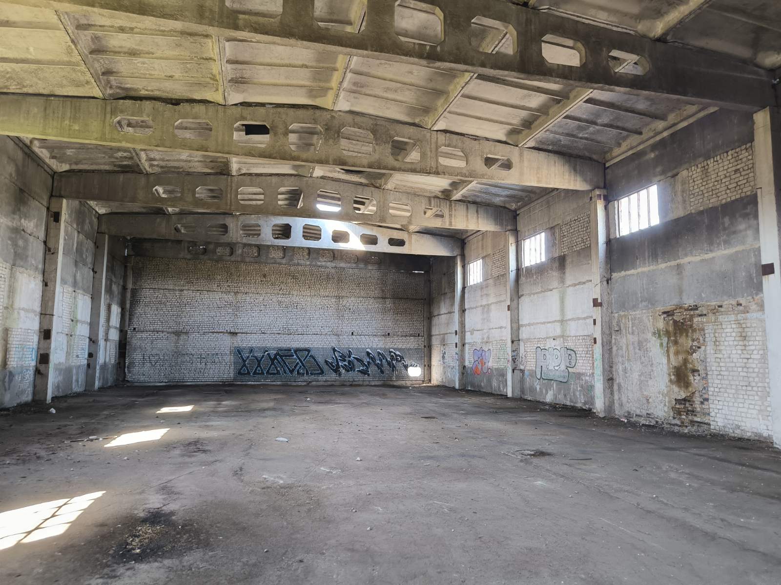 Земельный участок 3,2 Га + помещение 800 кв.м. в Станишевке Земельна ділянка 3,2 Га + приміщення 800 кв.м. у Станишівці