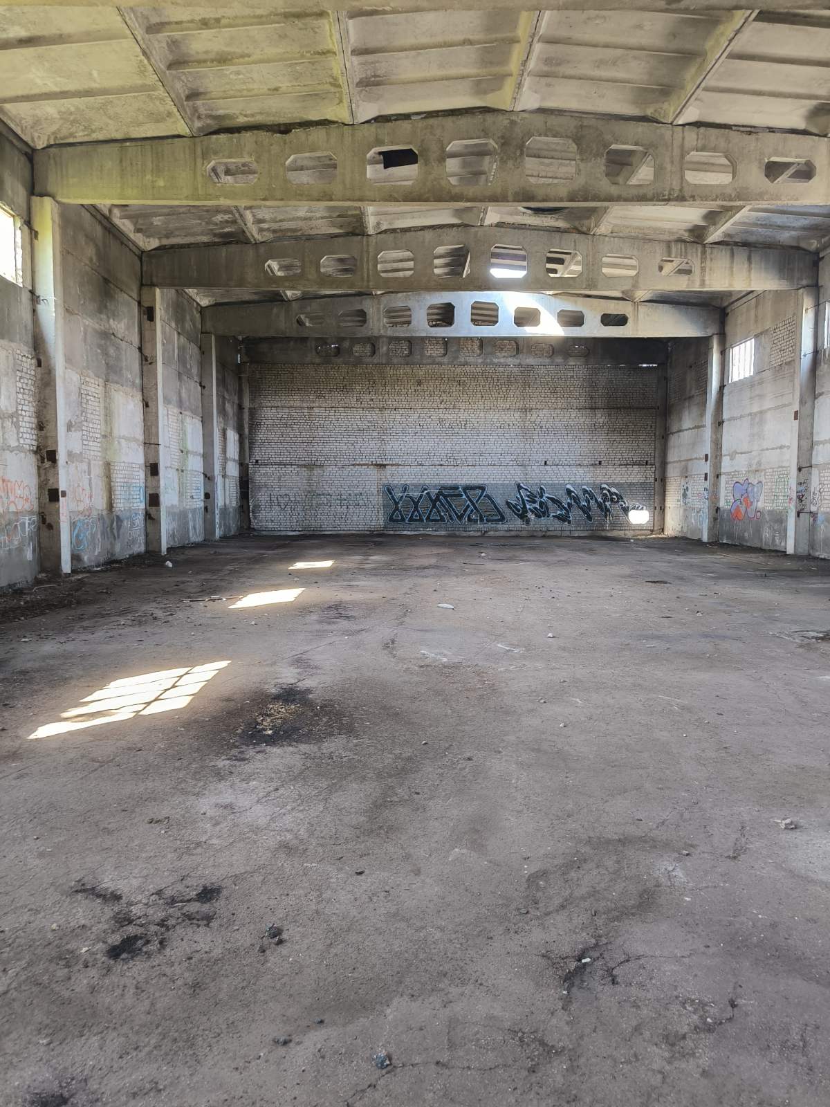 Земельный участок 3,2 Га + помещение 800 кв.м. в Станишевке Земельна ділянка 3,2 Га + приміщення 800 кв.м. у Станишівці